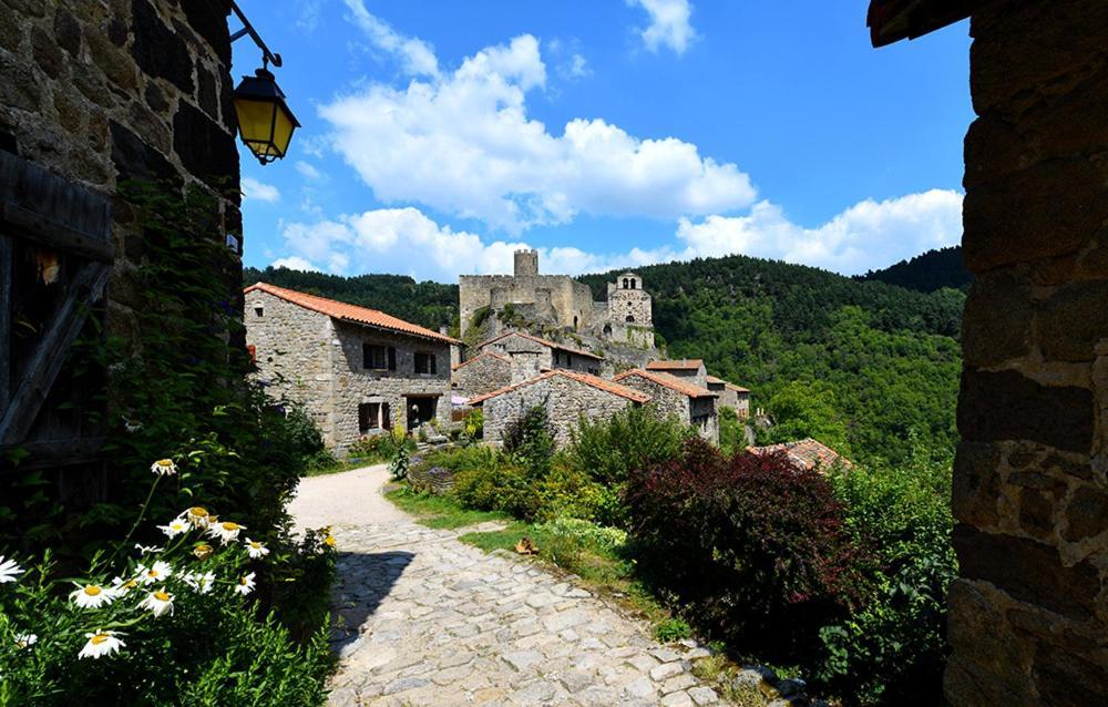 Les Gites Du Val Valprivas ภายนอก รูปภาพ
